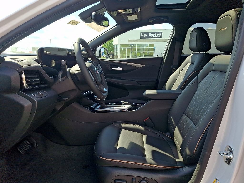 New 2026 Buick Envista Sport Touring FWD image 9