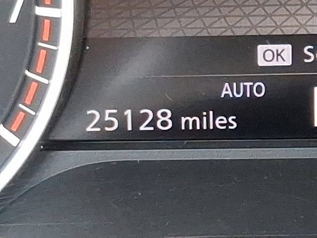 Used 2023 Nissan Pathfinder S AWD/4WD image 19