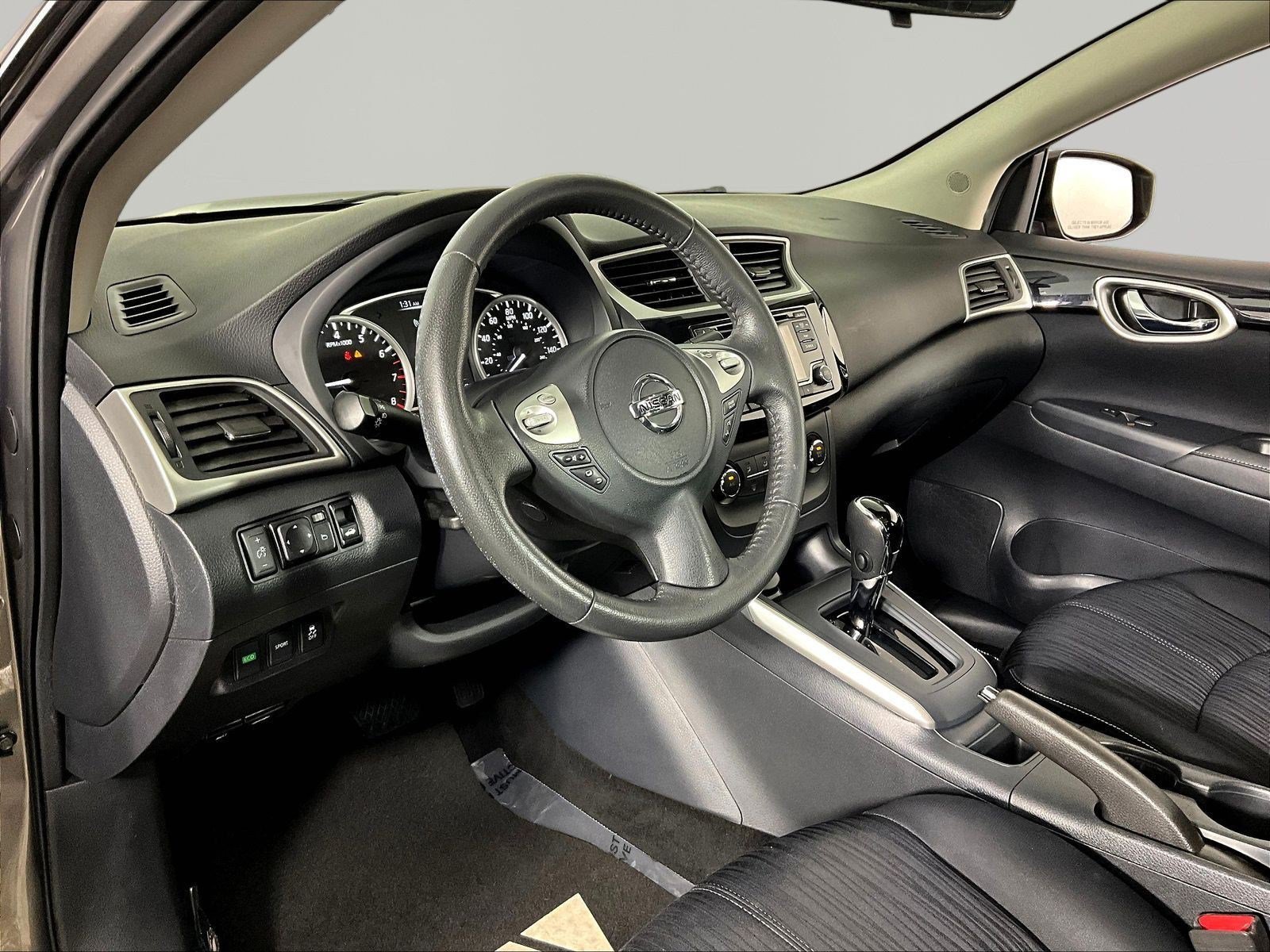 Used 2016 Nissan Sentra SV w/ Style Package FWD image 15