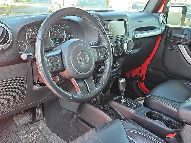 Used 2017 Jeep Wrangler Sahara w/ Dual Top Group AWD/4WD image 11