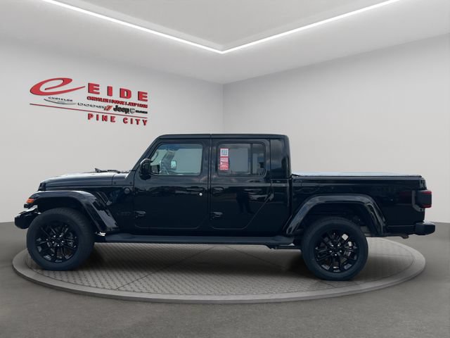 Used 2021 Jeep Gladiator Overland AWD/4WD image 6