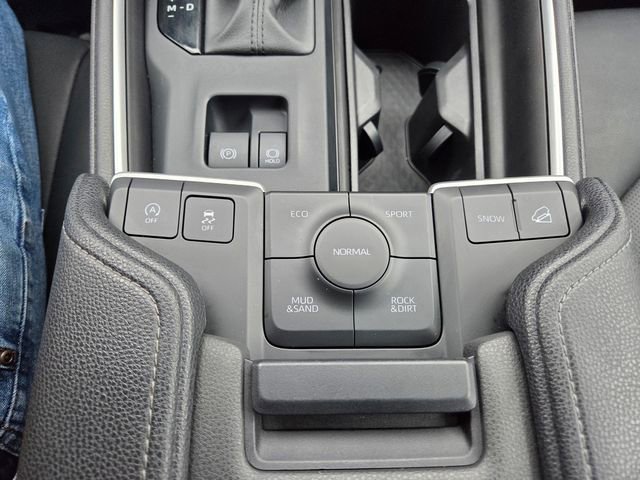 Used 2025 Toyota Grand Highlander AWD image 31