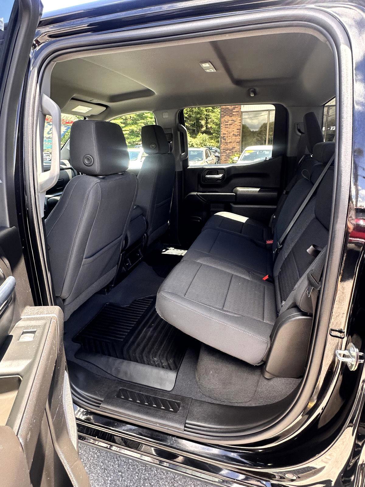 Used 2023 Chevrolet Silverado 1500 Custom image 35