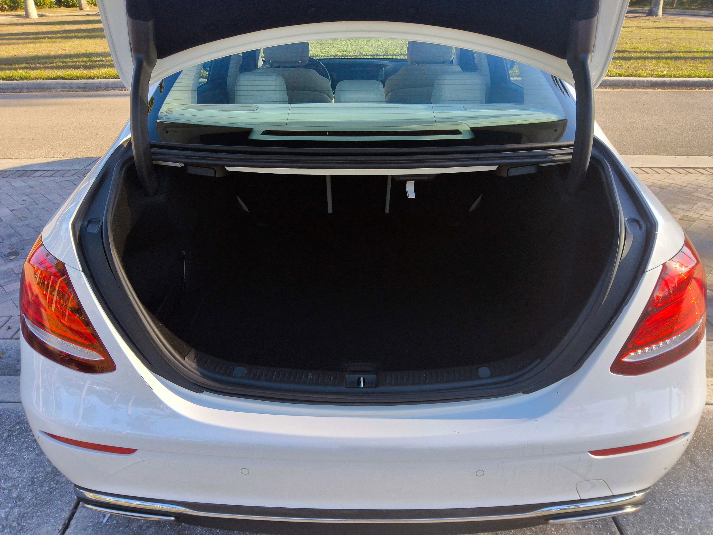 Used 2017 Mercedes-Benz E 300 image 49