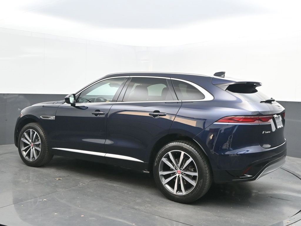 Used 2023 Jaguar F-PACE S image 5