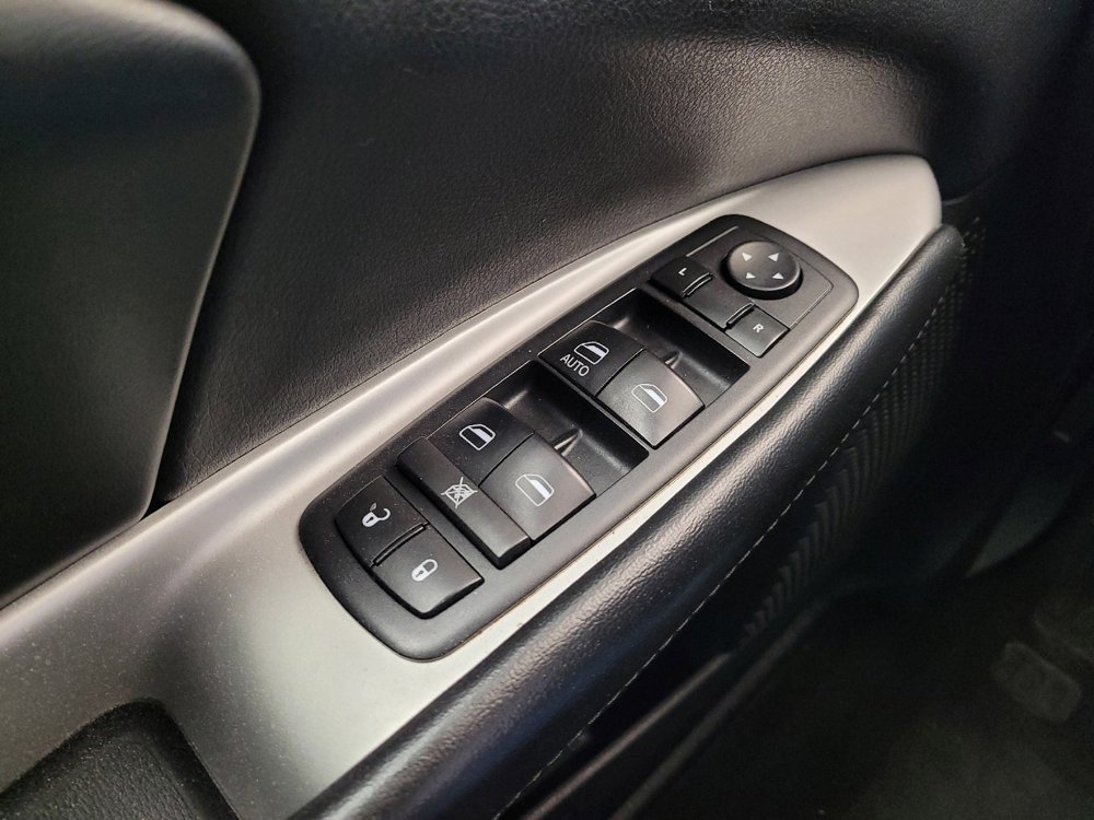 Used 2017 Dodge Journey SE w/ Flexible Seating Group FWD image 27
