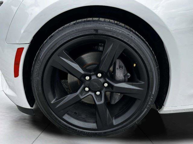 Used 2016 Chevrolet Camaro SS RWD image 55