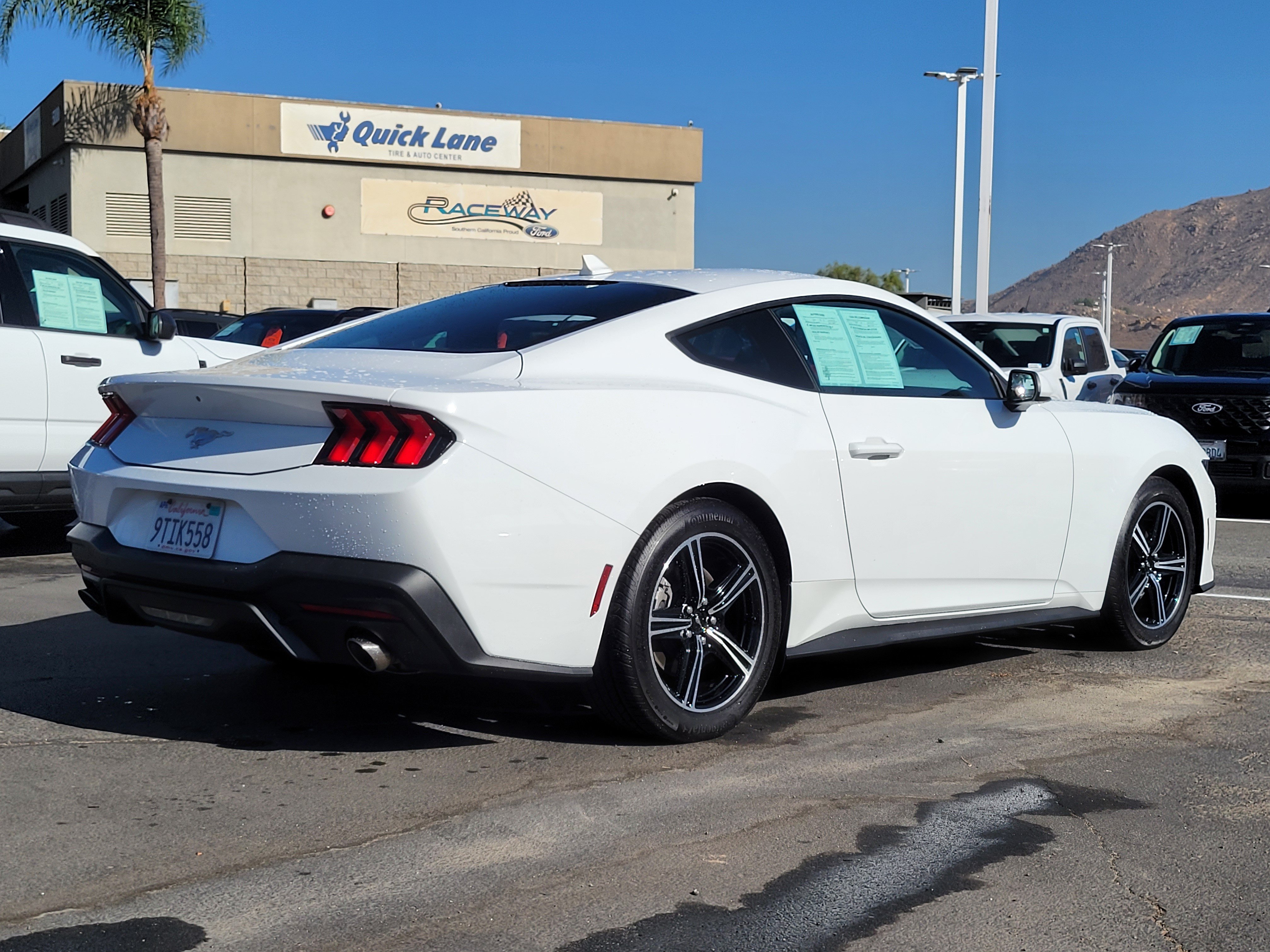 Used 2025 Ford Mustang Coupe RWD image 2