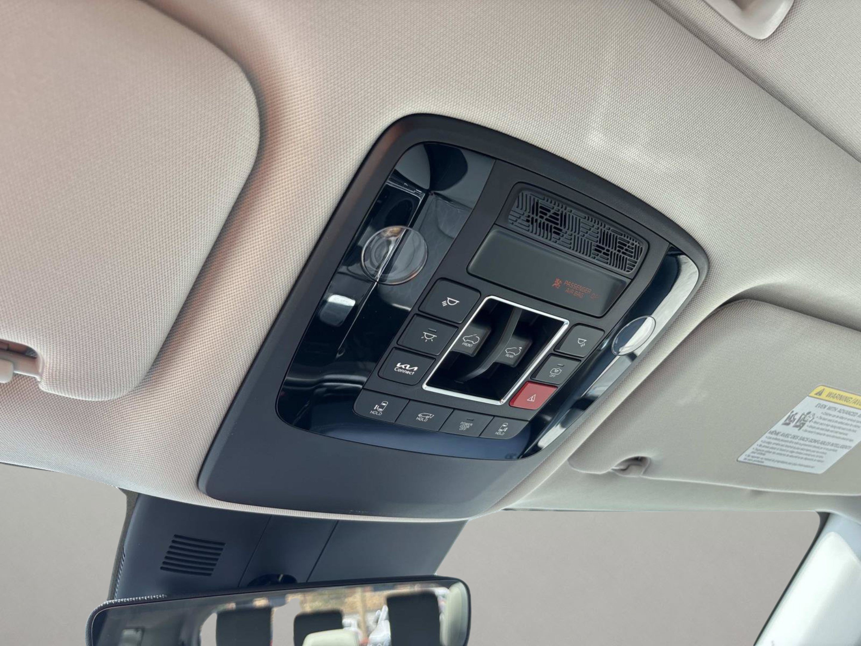 New 2027 Kia Carnival SX w/ Dark Edition Package FWD image 34