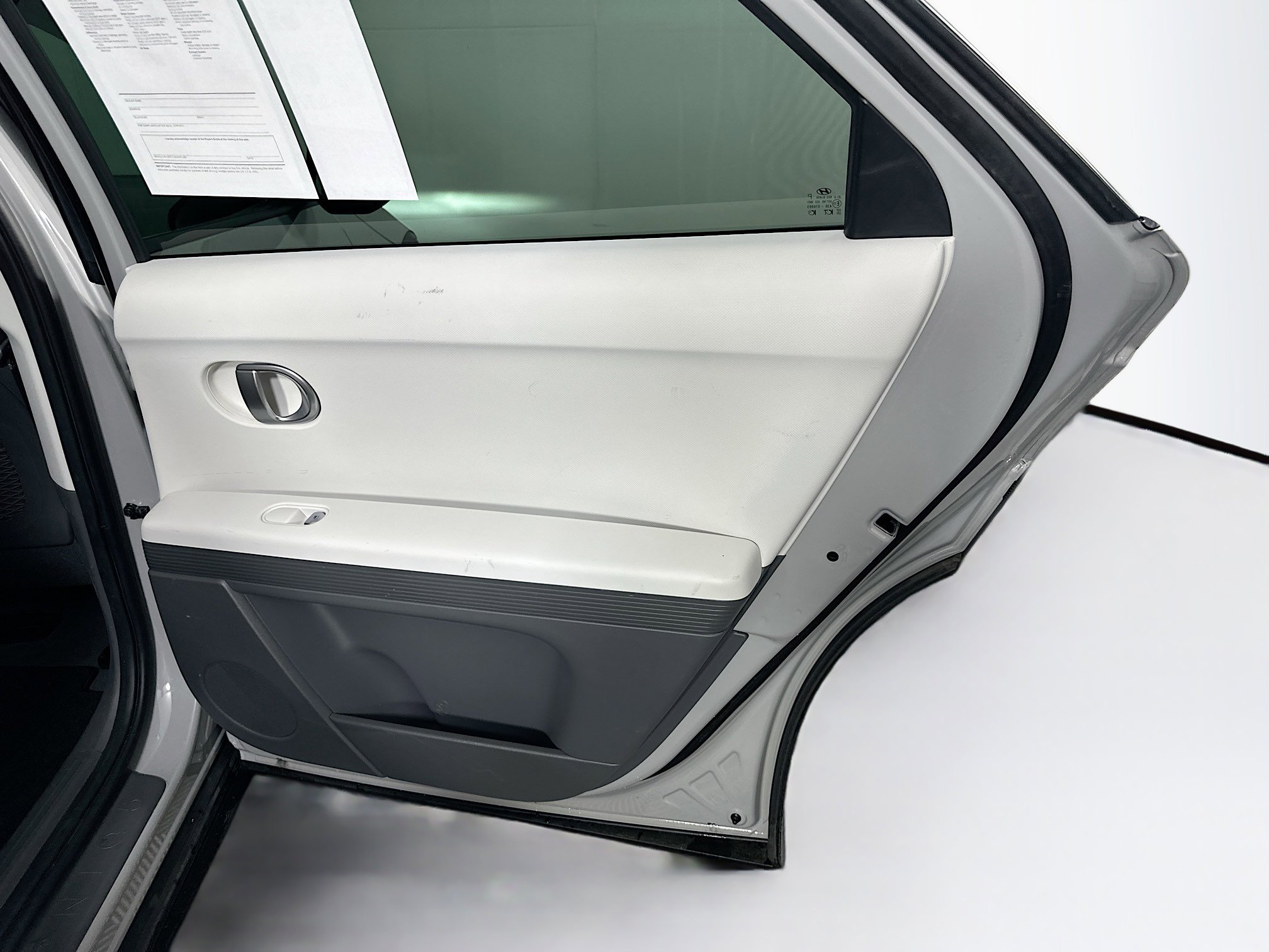 Used 2024 Hyundai Ioniq 5 SE image 29