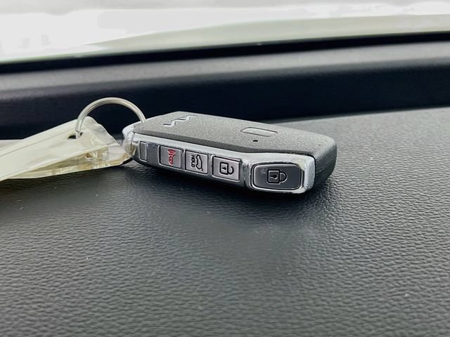 Used 2025 Kia Sportage X-Line w/ Premium Package AWD/4WD image 31