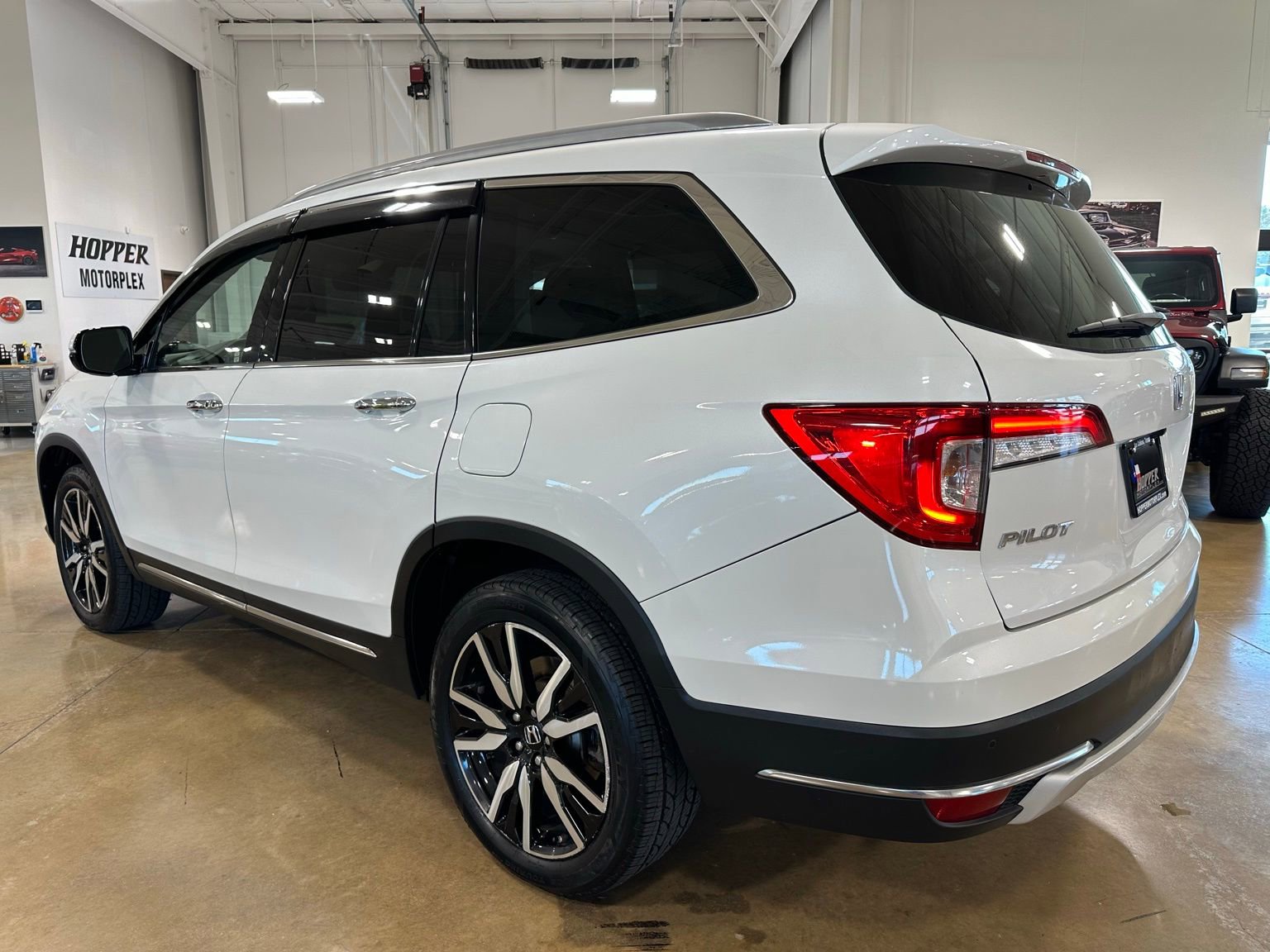 Used 2020 Honda Pilot Elite image 6
