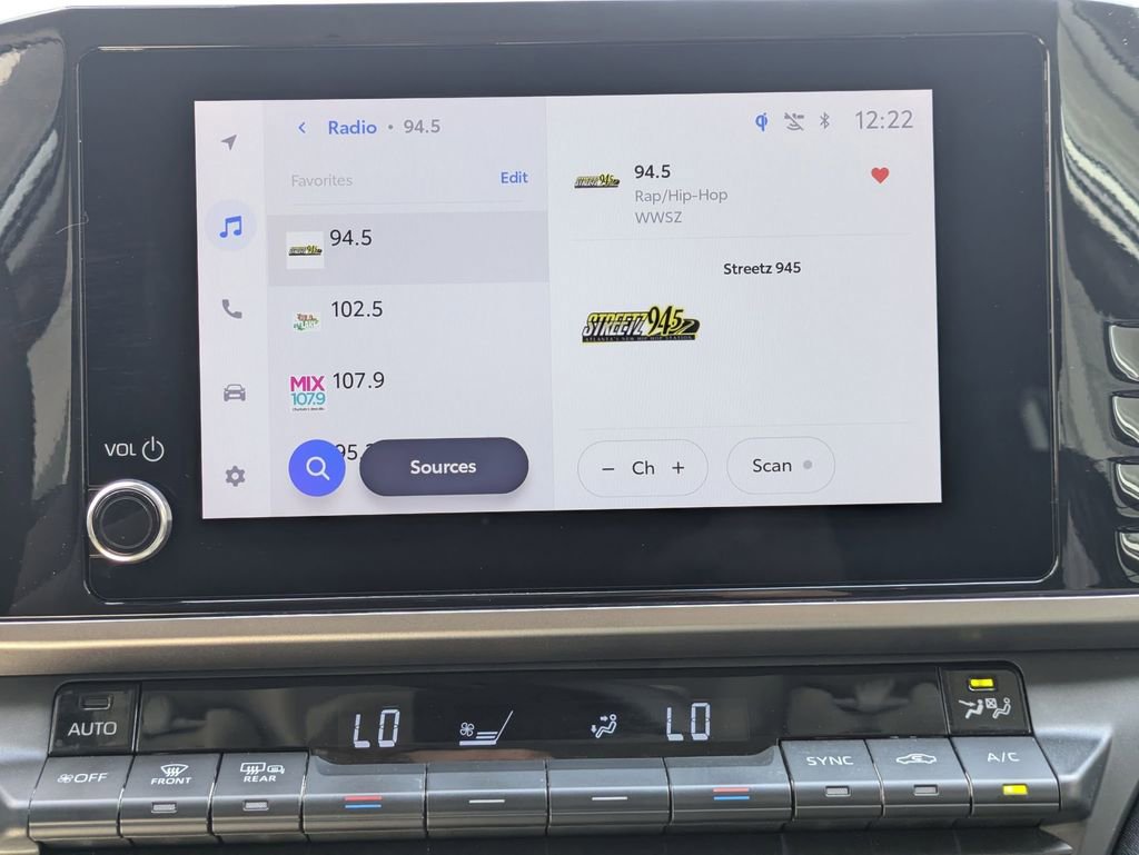 Used 2025 Toyota Camry LE image 21