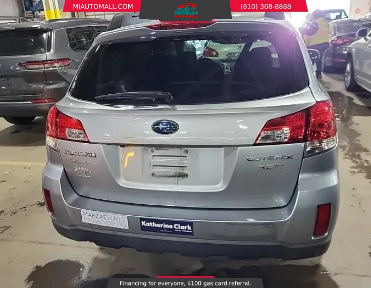 Used 2014 Subaru Outback 3.6R Limited w/ Moonroof Package image 3