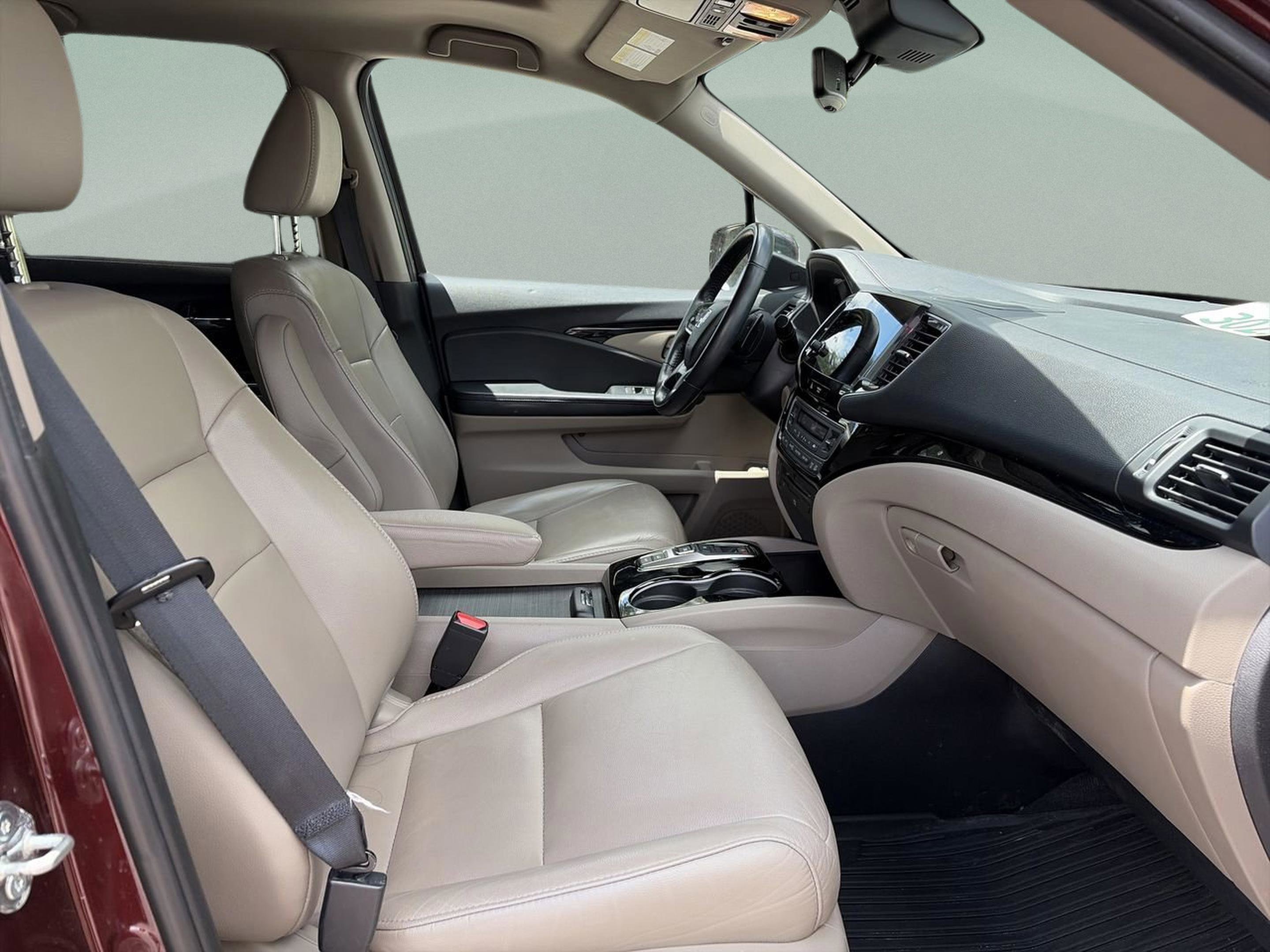 Used 2019 Honda Pilot Touring image 19