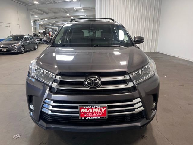 Used 2017 Toyota Highlander Limited Platinum w/ Carpet Mat Package AWD/4WD image 8
