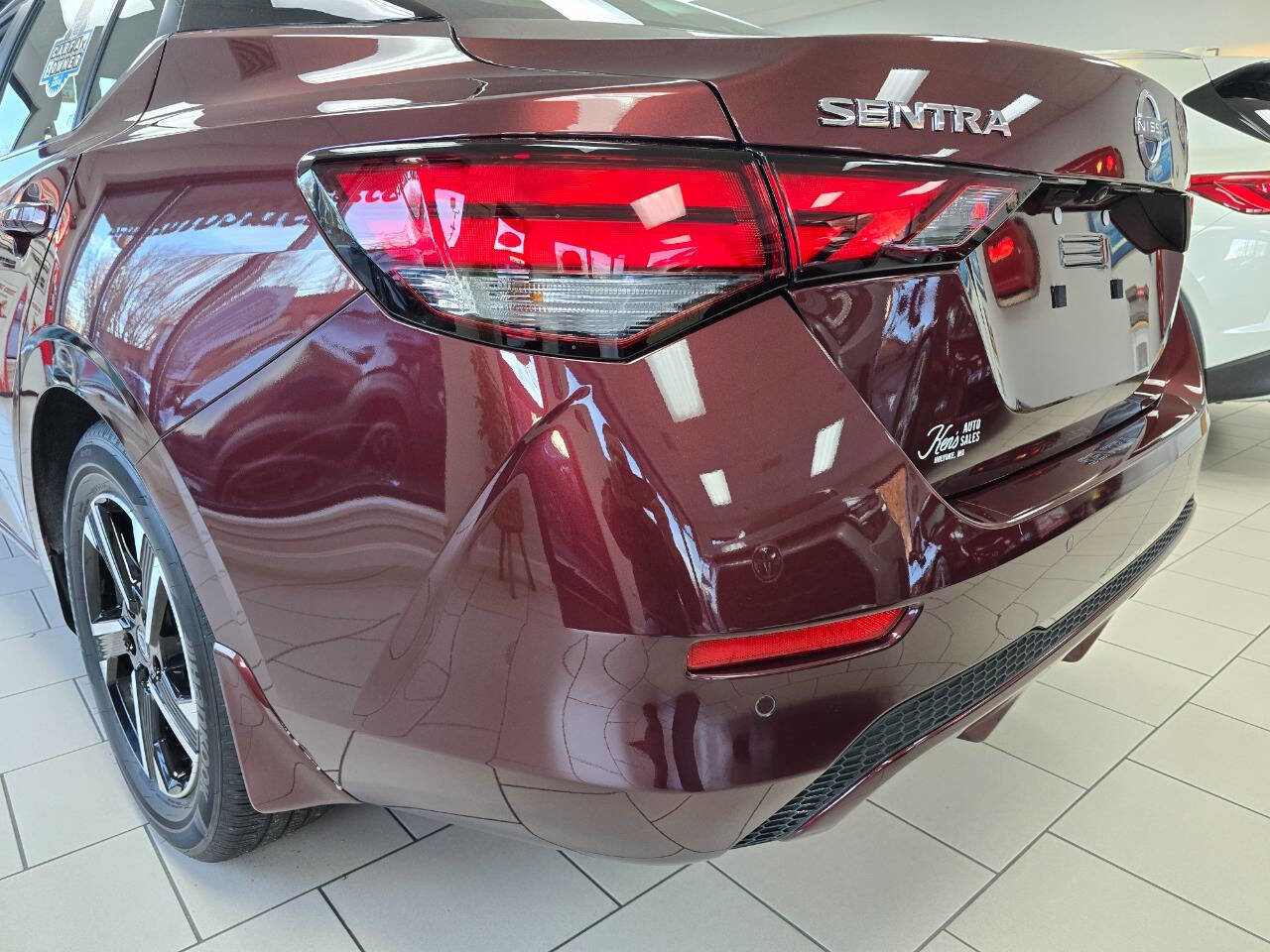 Used 2025 Nissan Sentra SV w/ All-Weather Package image 15