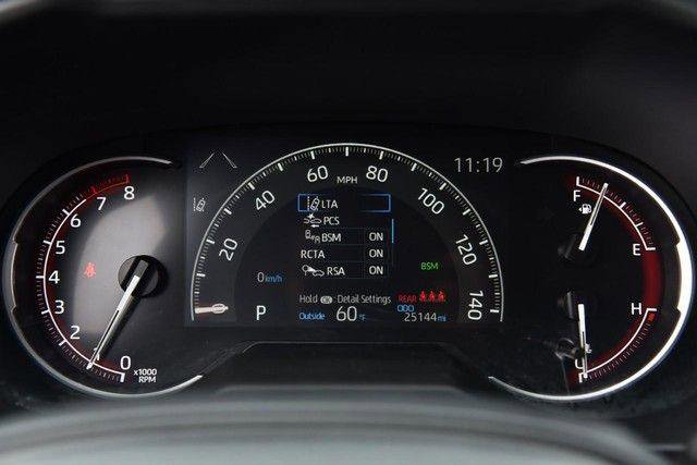 Used 2025 Toyota RAV4 XLE image 12