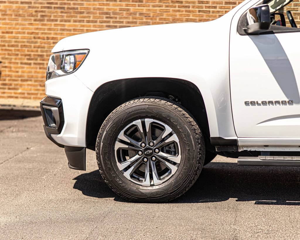 Used 2022 Chevrolet Colorado Z71 AWD/4WD image 8