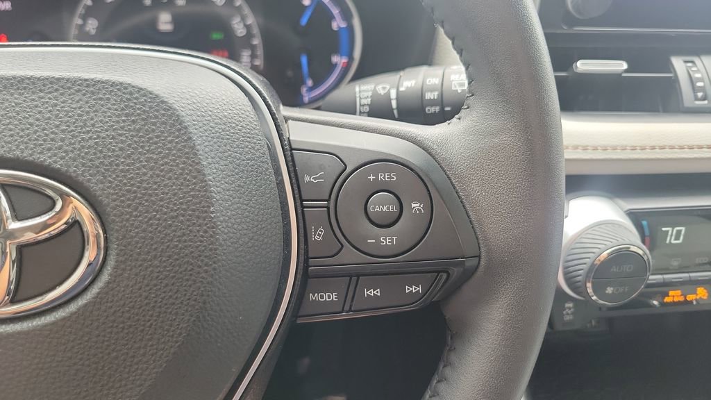 Certified 2023 Toyota RAV4 XLE Premium image 24