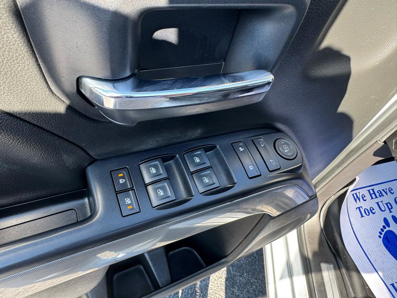 Used 2018 Chevrolet Silverado 1500 LT w/ All Star Edition image 14