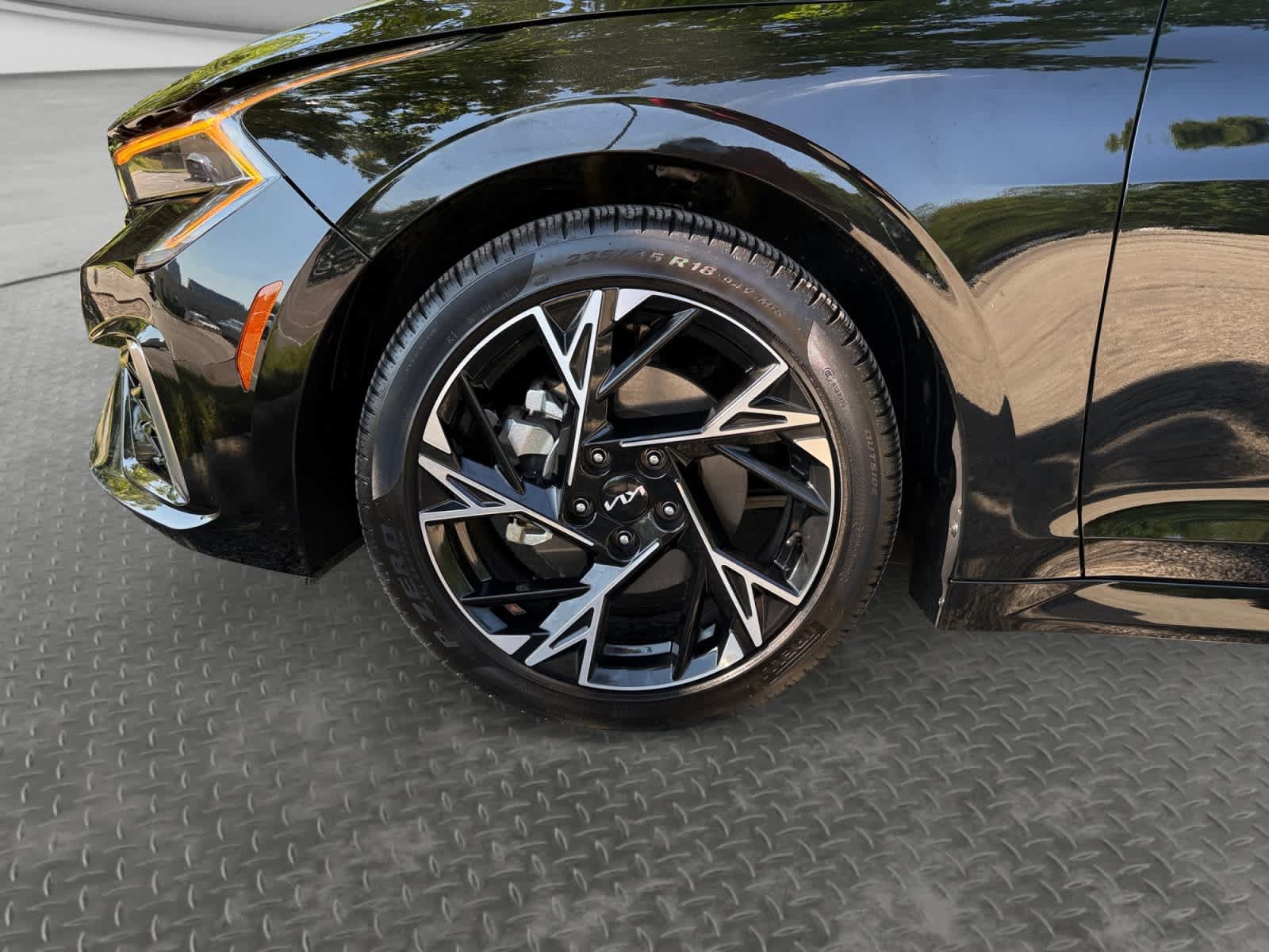 Used 2025 Kia K5 GT-Line w/ GT-Line Premium Package AWD/4WD image 9