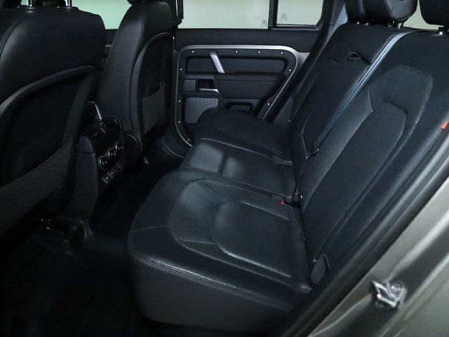 Certified 2024 Land Rover Defender 110 X-Dynamic SE image 28
