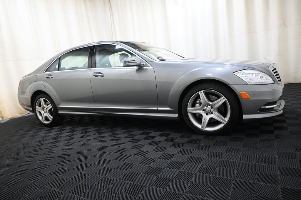 Used 2010 Mercedes-Benz S 550 4MATIC image 14