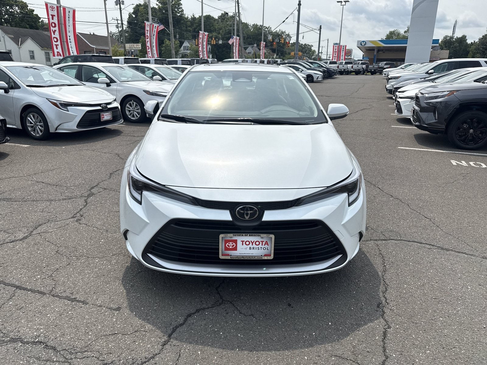 New 2026 Toyota Corolla XLE w/ Carpet Mat Package (TMS) FWD image 2
