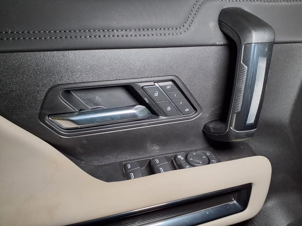 New 2026 GMC Hummer EV SUV image 16