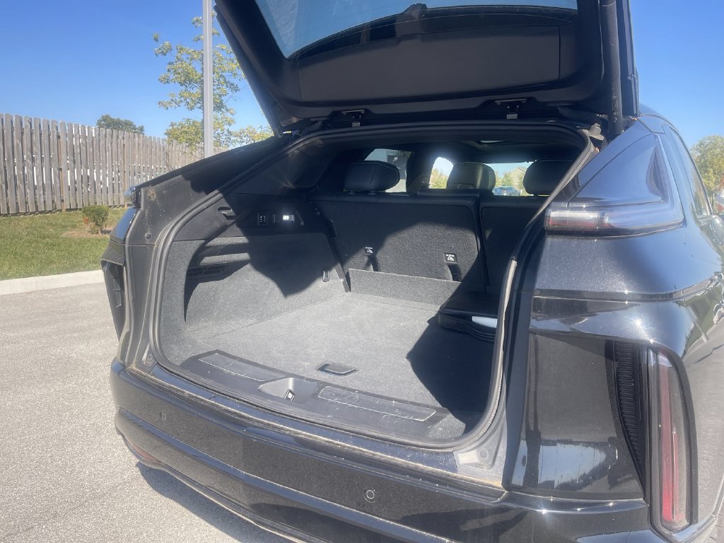 Certified 2024 Cadillac Lyriq Sport w/ LPO, Floor Liner Package AWD/4WD image 5
