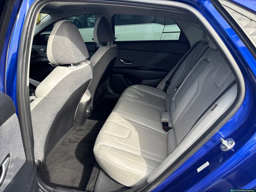 Used 2024 Hyundai Elantra Limited FWD image 34
