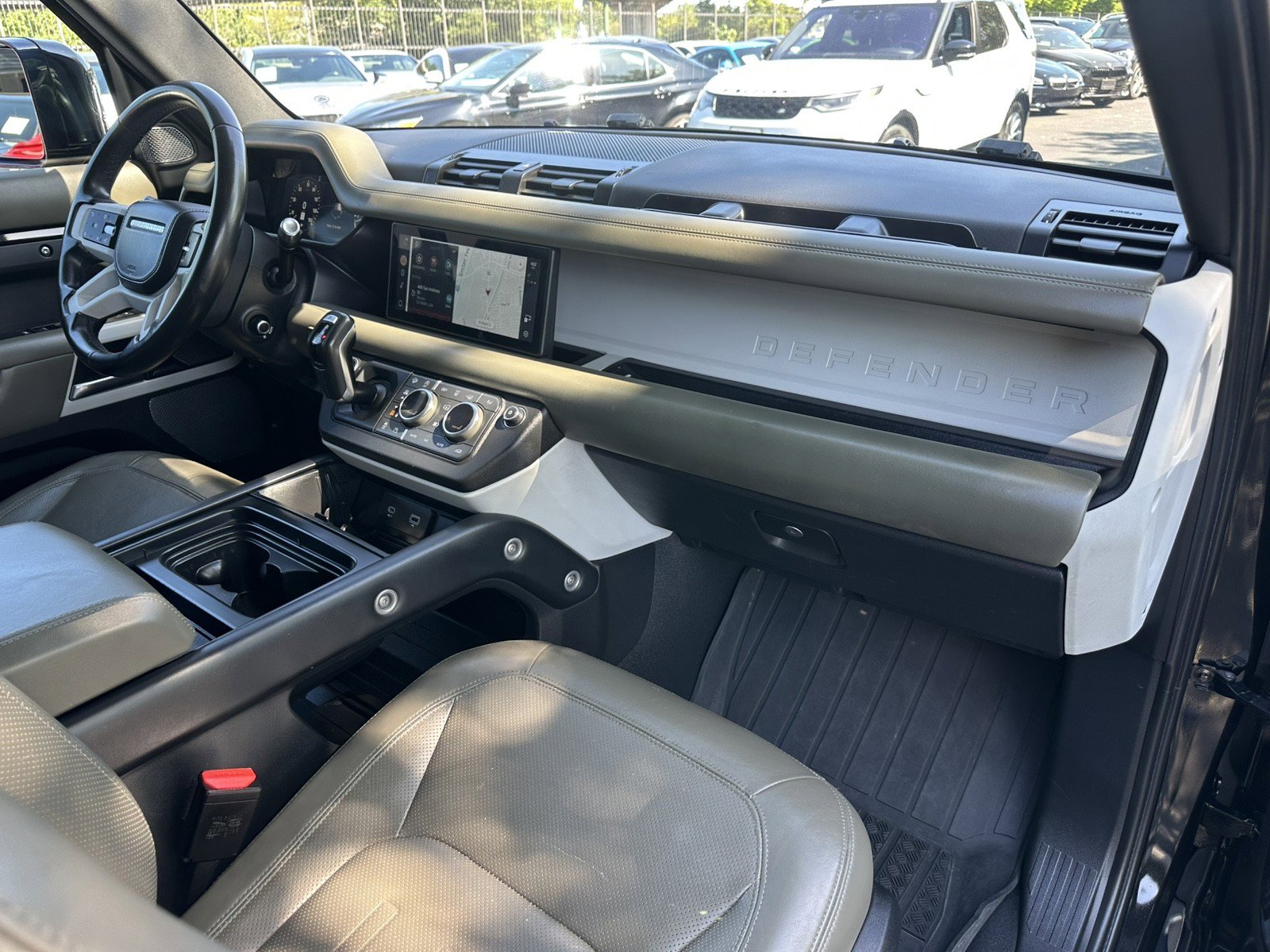 Used 2020 Land Rover Defender 110 HSE AWD/4WD image 21
