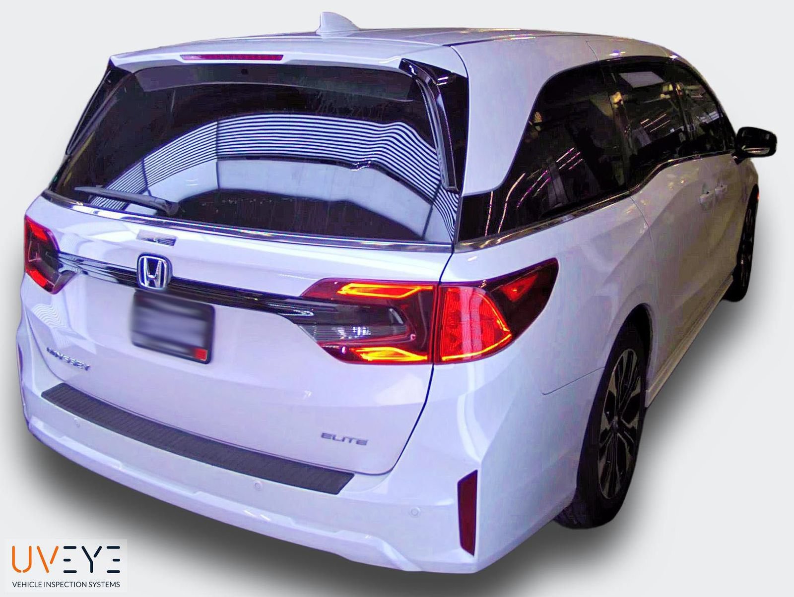 Used 2025 Honda Odyssey Elite image 4