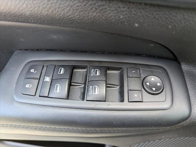 Used 2021 Jeep Grand Cherokee Laredo X AWD/4WD image 10
