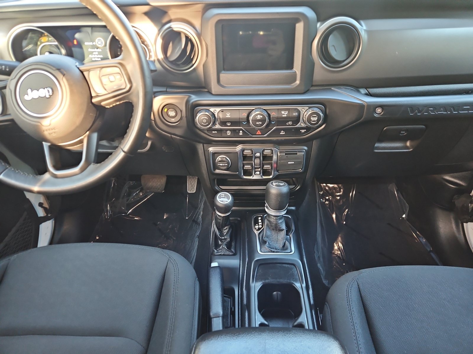 Used 2021 Jeep Wrangler Unlimited Sport AWD/4WD image 12