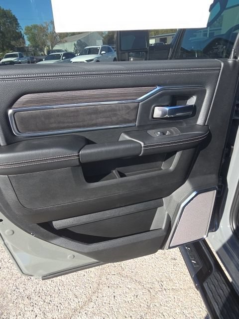 New 2027 RAM 3500 Laramie AWD/4WD image 22