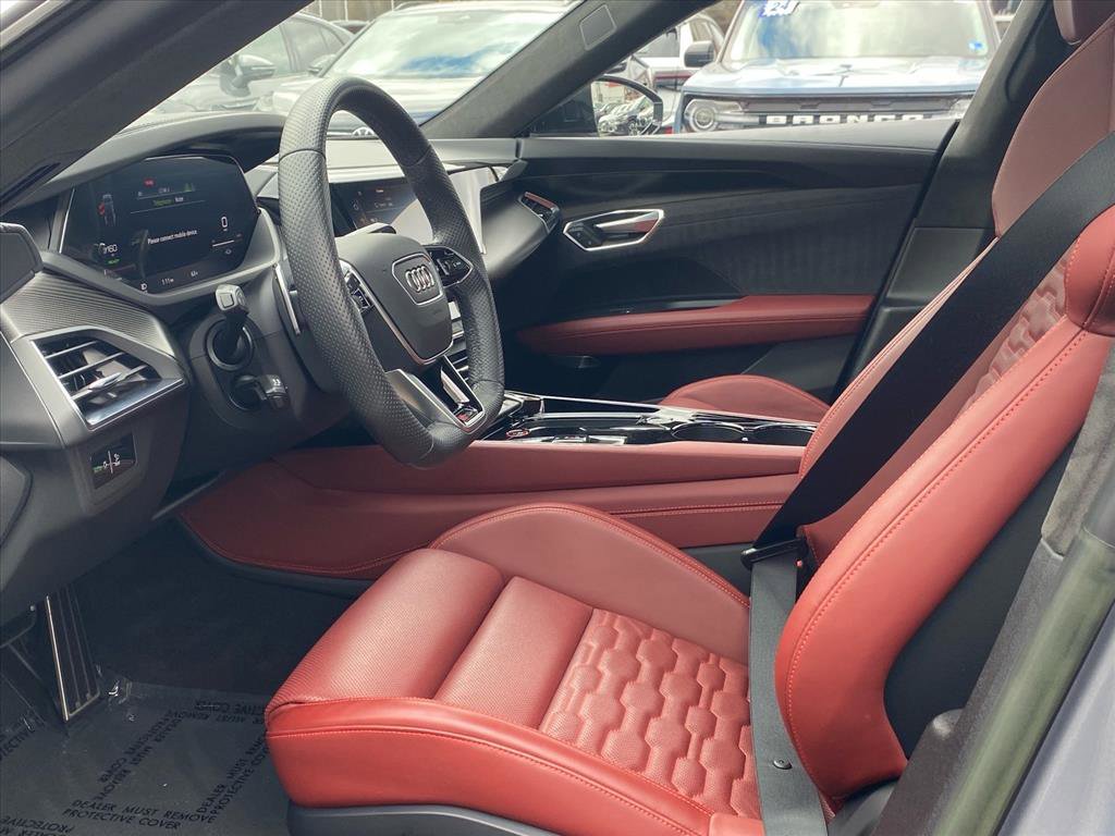 Used 2022 Audi RS e-tron GT w/ Carbon Performance Package image 14