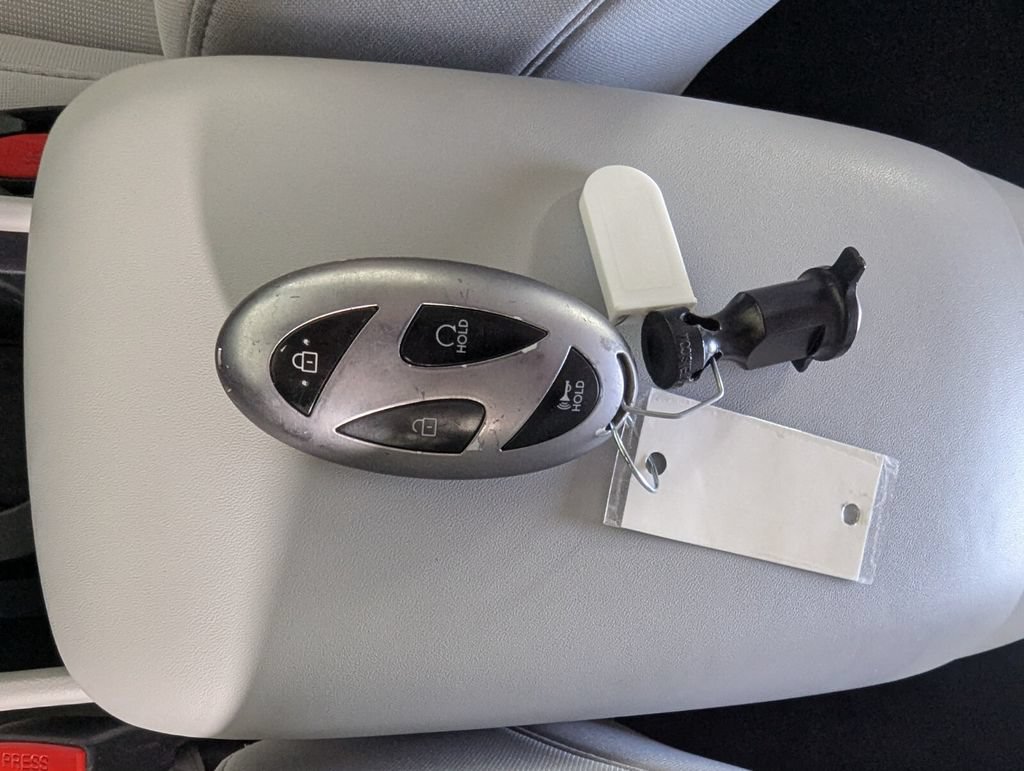 Certified 2025 Hyundai Kona SEL FWD image 28