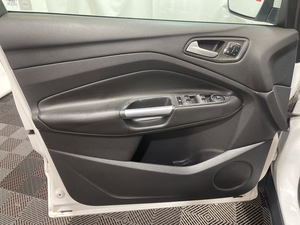 Used 2013 Ford Escape SEL image 16