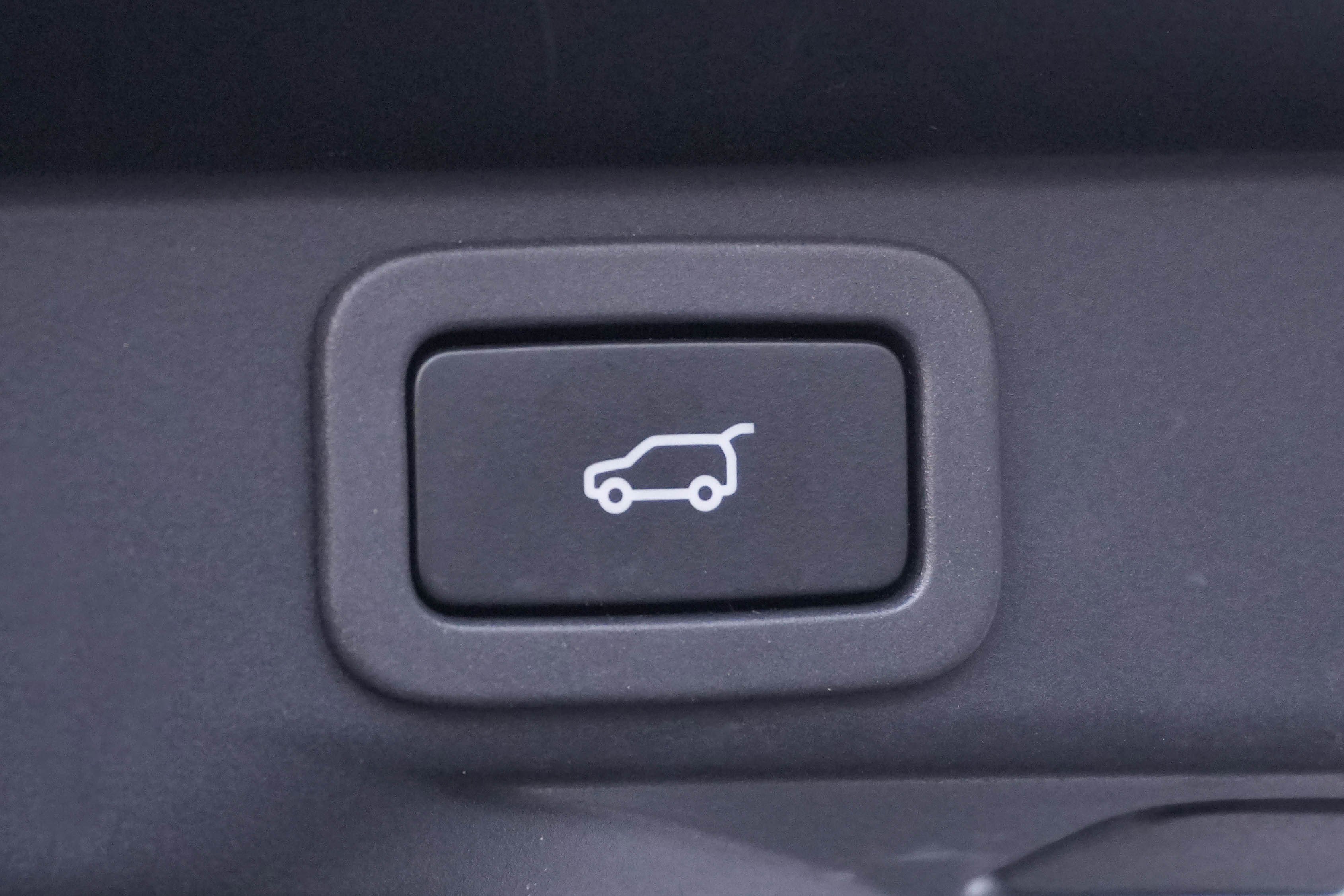 Used 2022 Land Rover Range Rover Sport HSE Silver Edition image 32