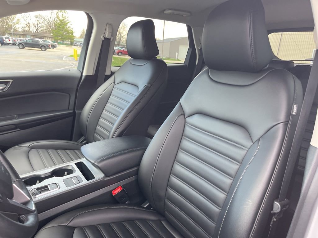 Used 2022 Ford Edge SEL w/ Convenience Package AWD/4WD image 12