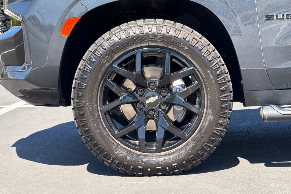 Used 2022 Chevrolet Suburban Z71 w/ Off-Road Capability Package image 14