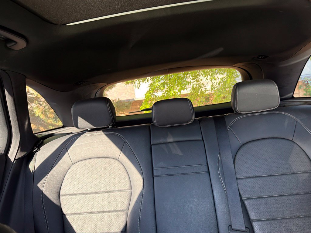 Used 2020 Mercedes-Benz GLC 300 4MATIC image 29