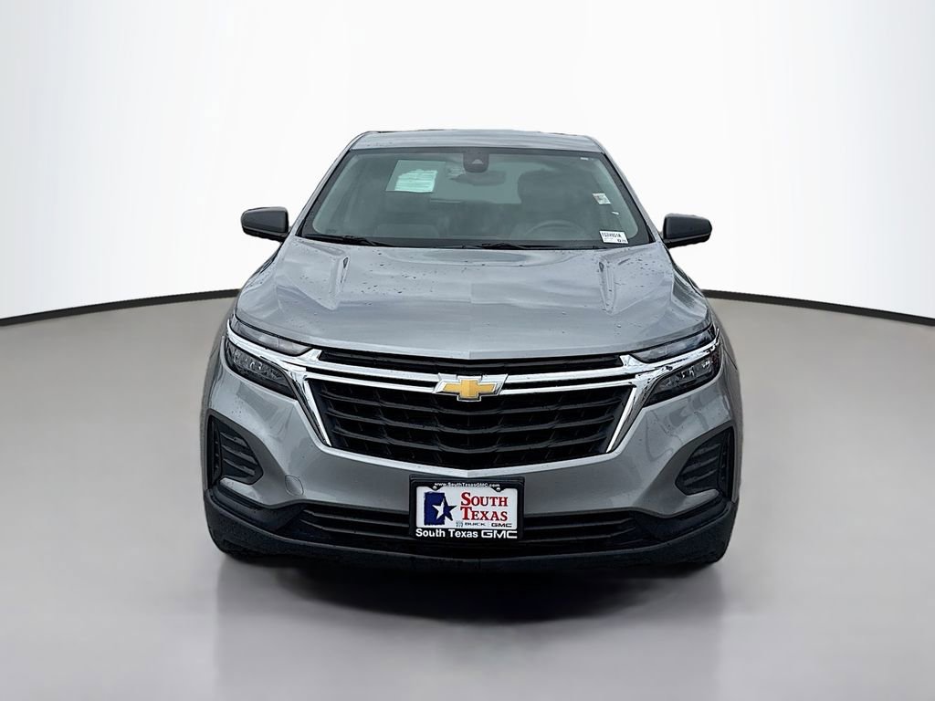 Used 2024 Chevrolet Equinox LS w/ Driver Confidence II Package image 2