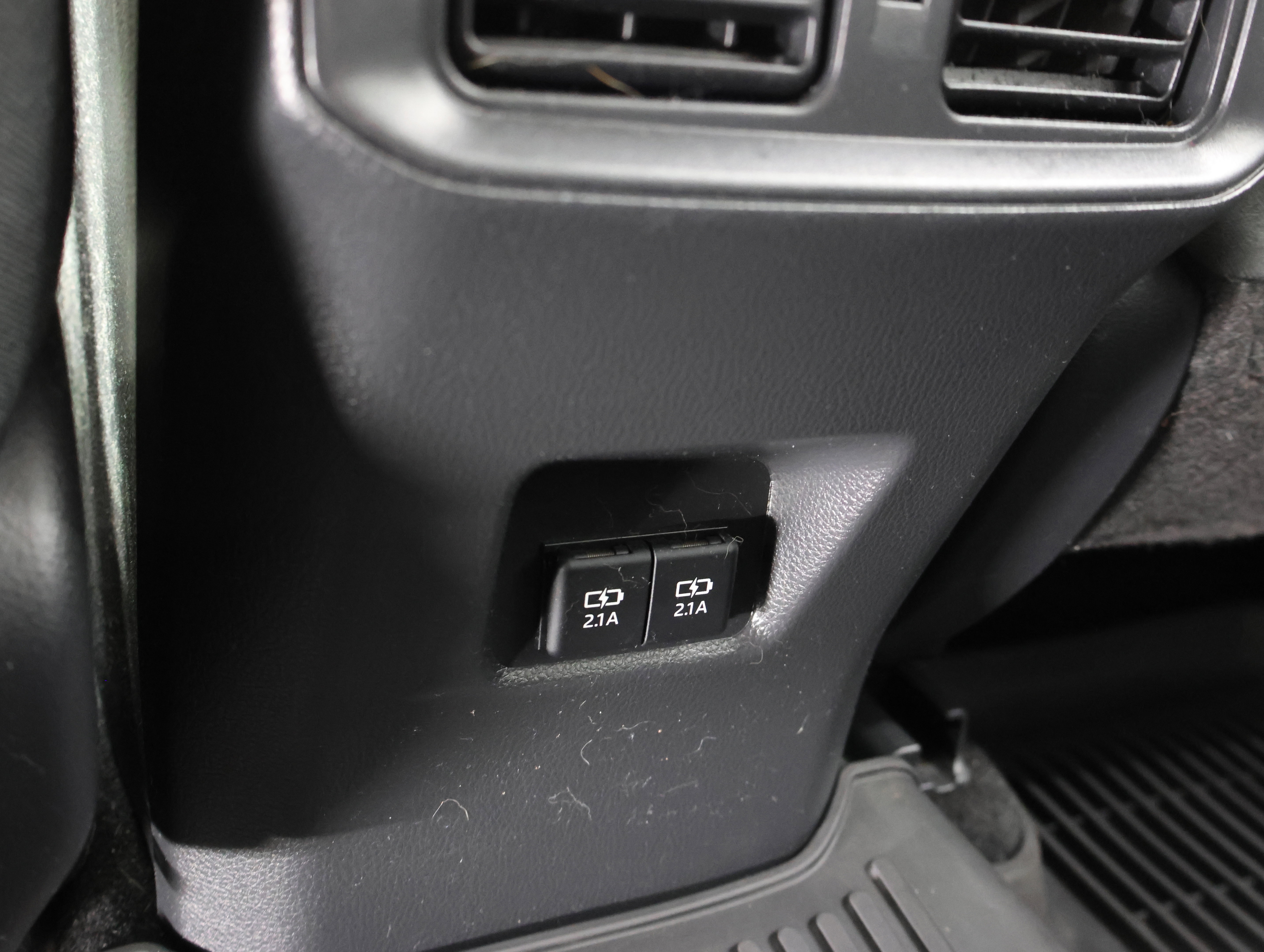 Used 2019 Toyota RAV4 XLE w/ Convenience Package image 36