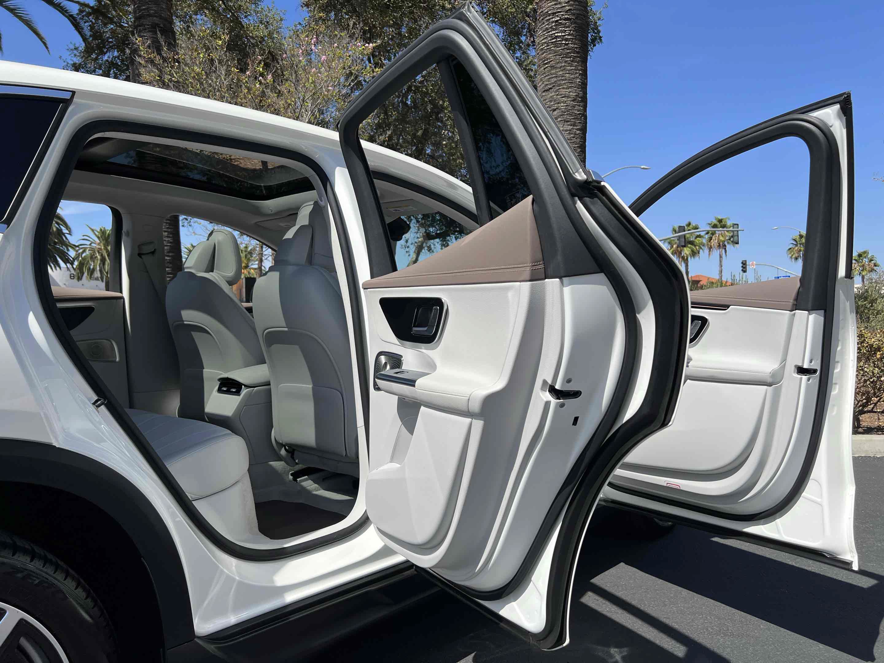 Used 2023 Mercedes-Benz EQE 350+ SUV w/ AMG Line Exterior Package image 61