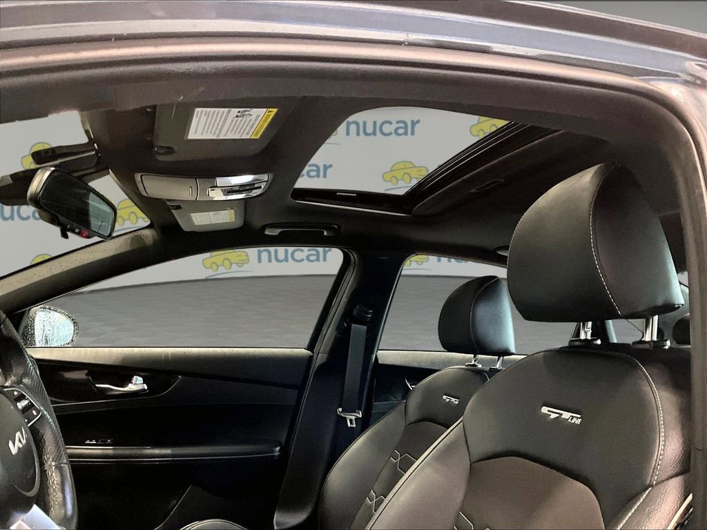 Used 2023 Kia Forte GT-Line w/ GT-Line Premium Package image 21