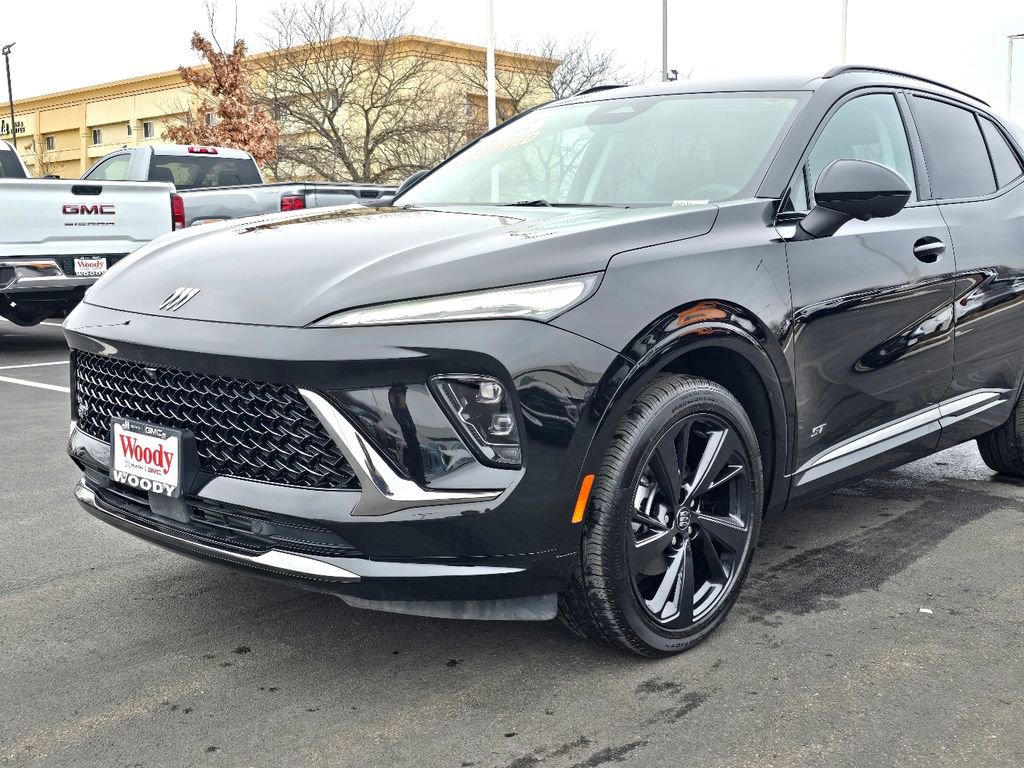 Certified 2025 Buick Envision Sport Touring image 12