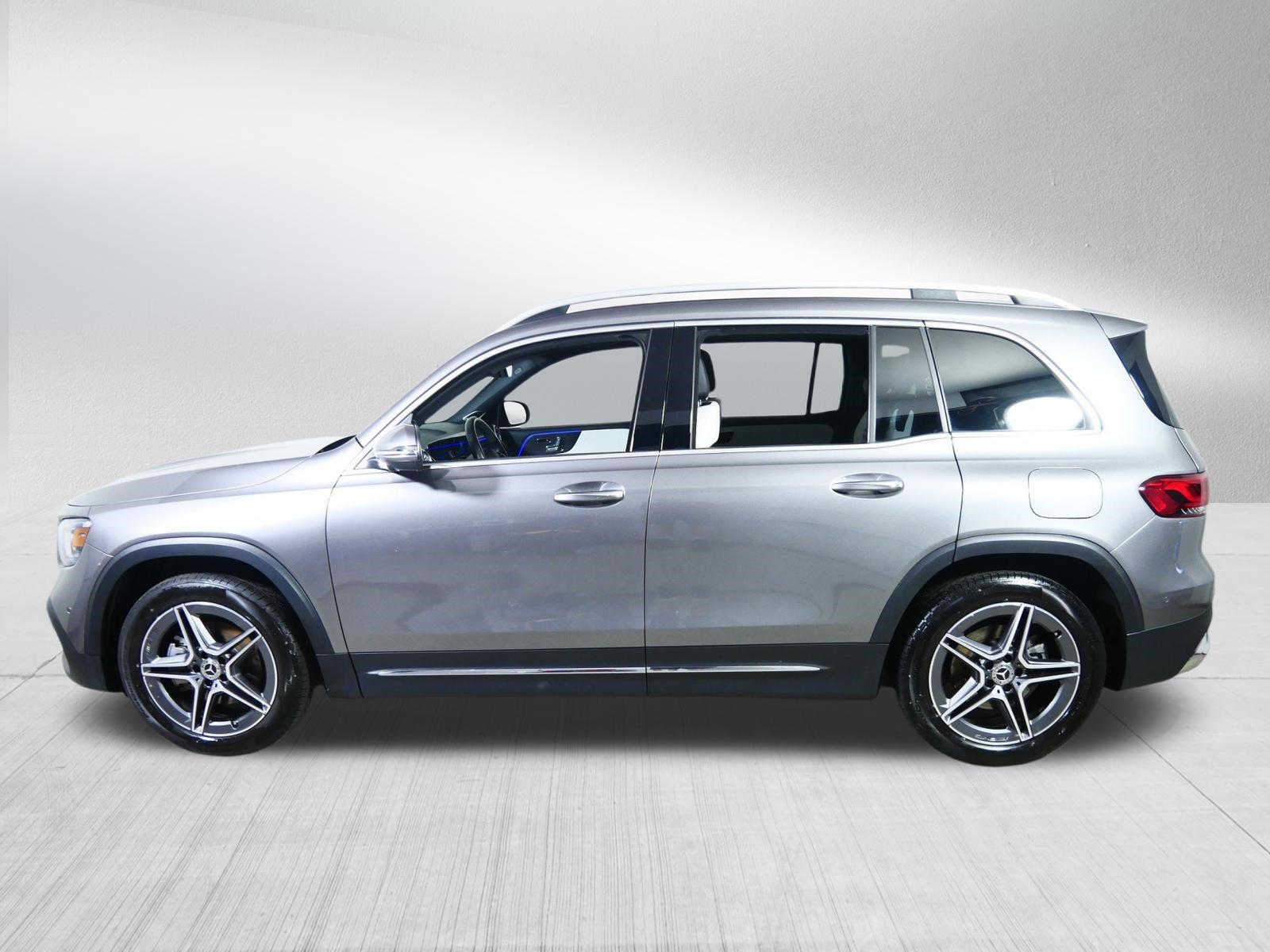 Used 2023 Mercedes-Benz GLB 250 4MATIC image 4